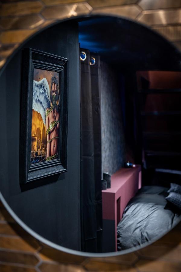 Cherie Cherry - Romantic And Bdsm House Briey Exteriér fotografie